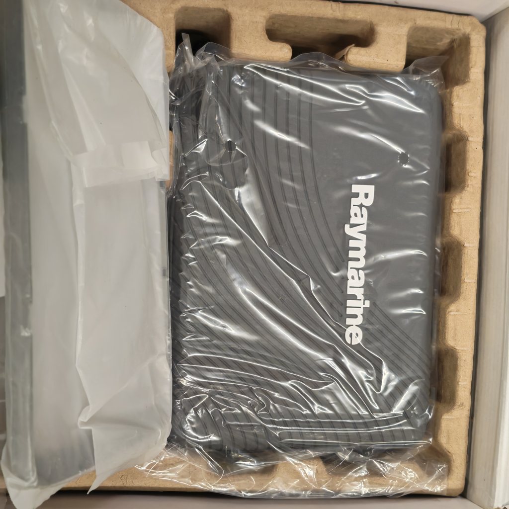 Raymarine a75 – 7-Zoll-Multifunktionsdisplay mit WLAN – Vorschaubild 2